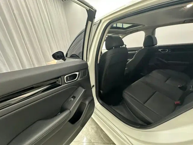 Honda Civic — Фото автомобиля 8