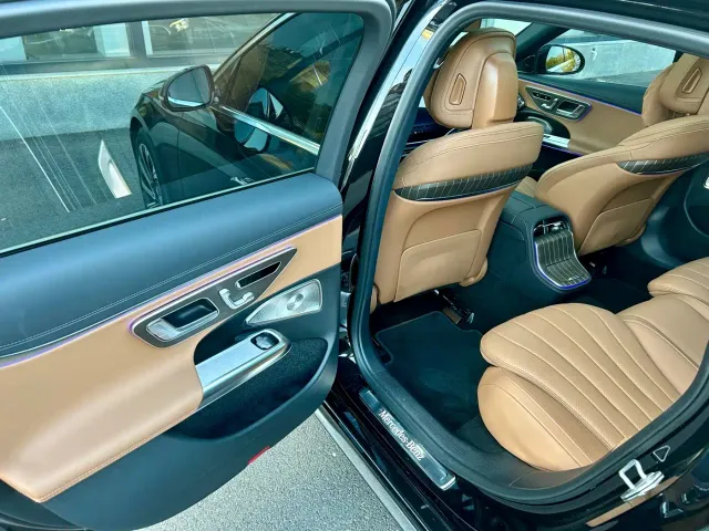 Mercedes-Benz E-Class — Фото автомобиля 16