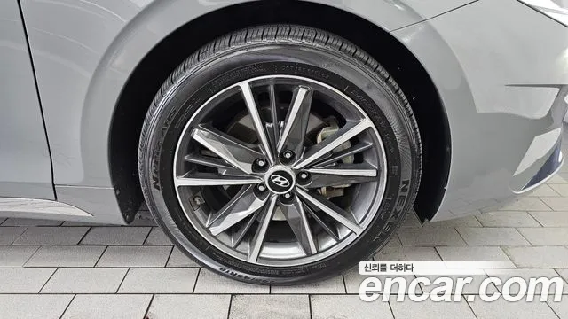 Hyundai Grandeur — Фото автомобиля 18