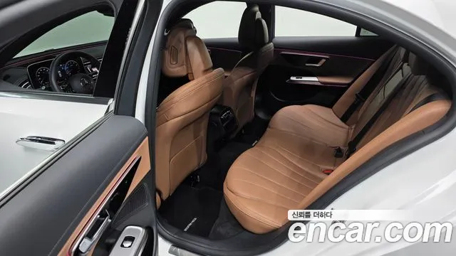 Mercedes-Benz E-Class — Фото автомобиля 11