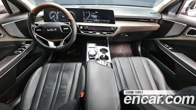 Kia K8 — Фото автомобиля 7