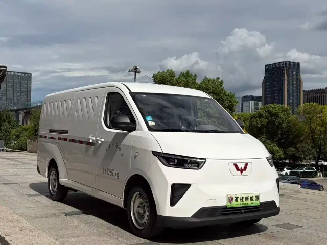 Wuling Yangguang — Фото автомобиля 3