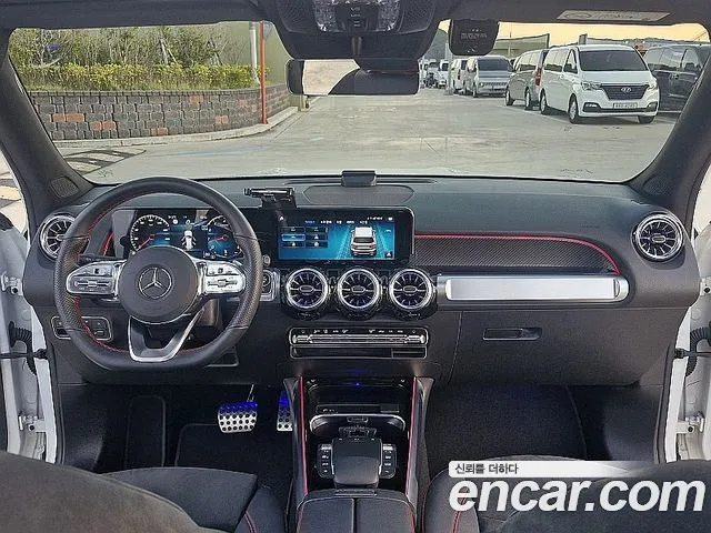 Mercedes-Benz GLB-Class — Фото автомобиля 8