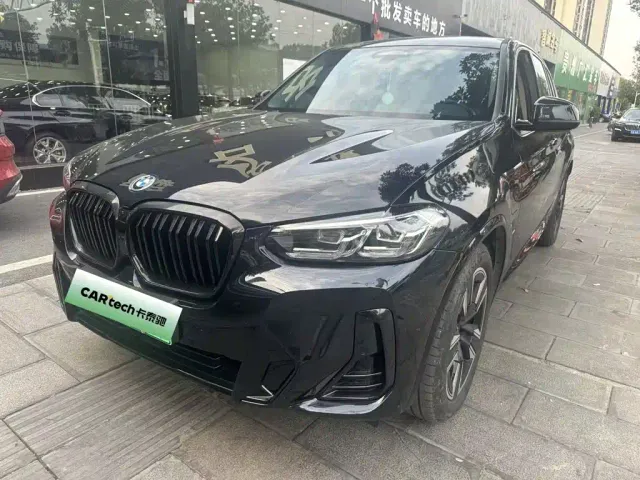 Фотография автомобиля — BMW iX3