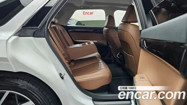 Hyundai Grandeur GN7 — Фото автомобиля 12
