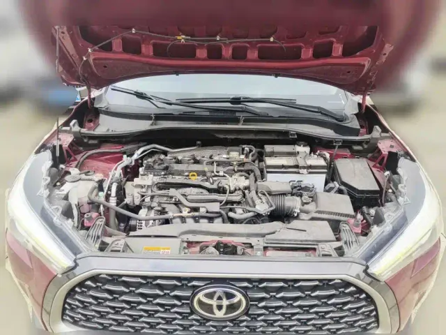 Toyota Corolla Cross — Фото автомобиля 3