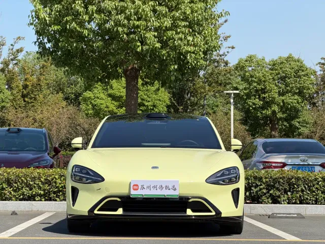 Xiaomi SU7 — Фото автомобиля 13