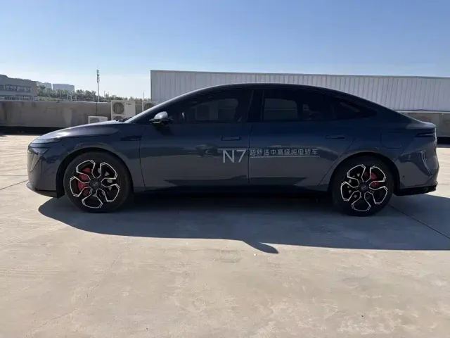 Nissan N7 — Фото автомобиля 4