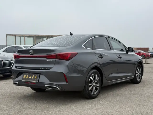 Changan Eado — Фото автомобиля 14