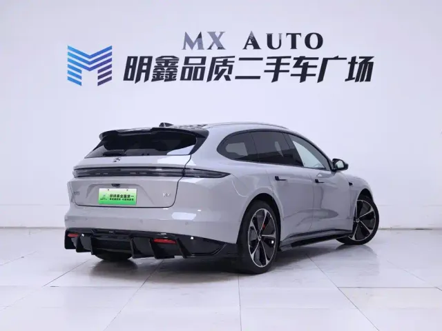 Nio ET5 Touring — Фото автомобиля 6