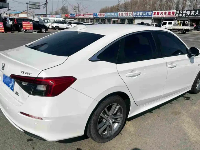 Honda Civic — Фото автомобиля 16