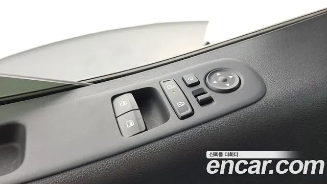 Hyundai Staria Staria — Фото автомобиля 25