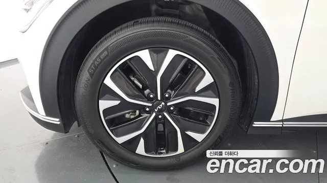 Kia EV6 — Фото автомобиля 5