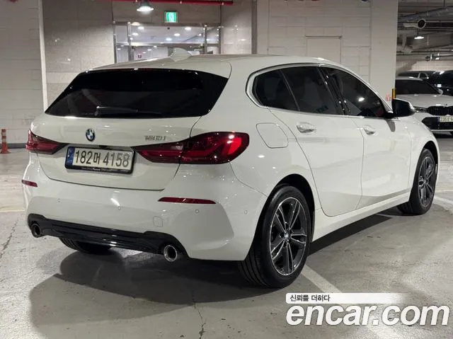 BMW 1 Series F40 — Фото автомобиля 2