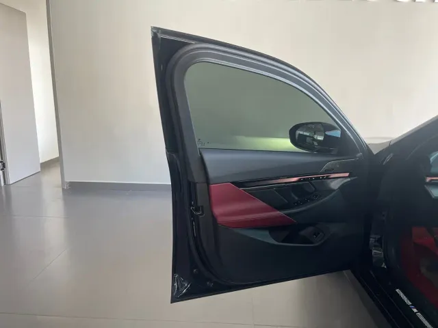 BMW 5 Series — Фото автомобиля 14