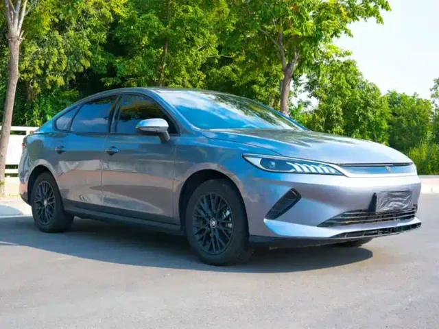 BYD Qin PLUS — Фото автомобиля 3