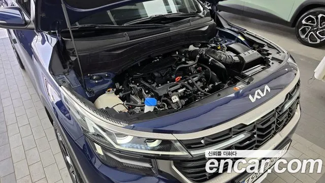 Kia Seltos — Фото автомобиля 5