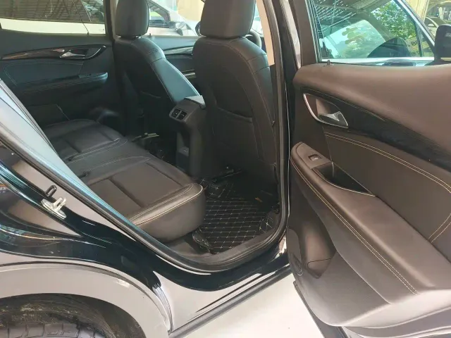 Buick Envision S — Фото автомобиля 10
