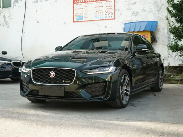 Фотография автомобиля — Jaguar XEL