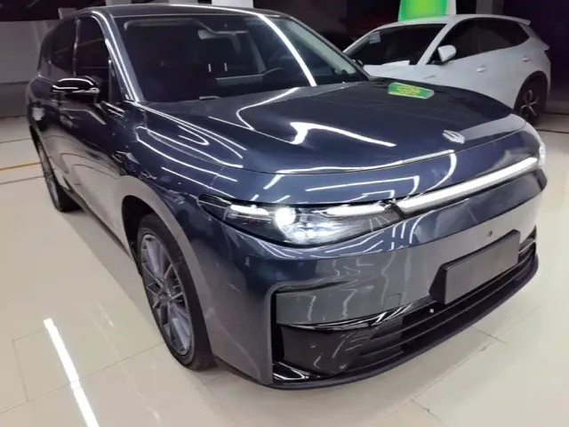 Leapmotor C10 — Фото автомобиля 3