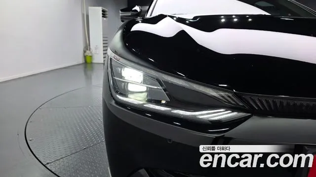 Kia EV6 — Фото автомобиля 22