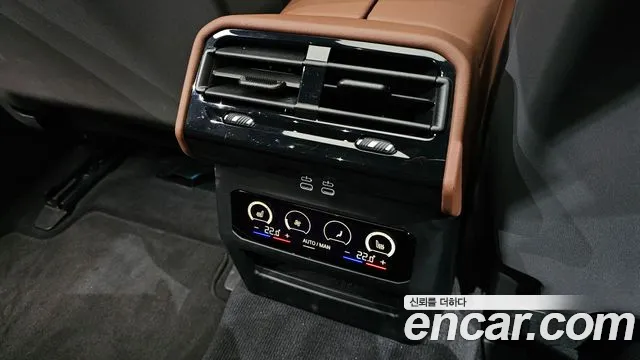 BMW 5 Series G60 — Фото автомобиля 30