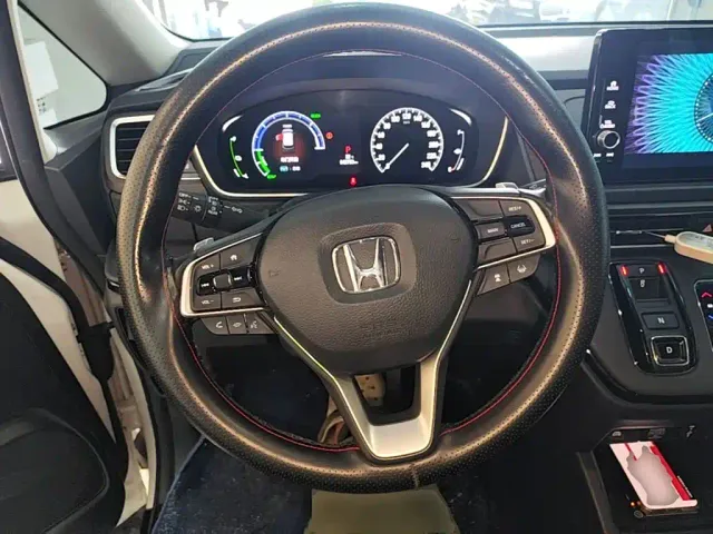 Honda Odyssey — Фото автомобиля 10