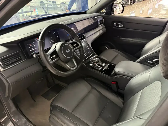 Li Auto ONE — Фото автомобиля 4
