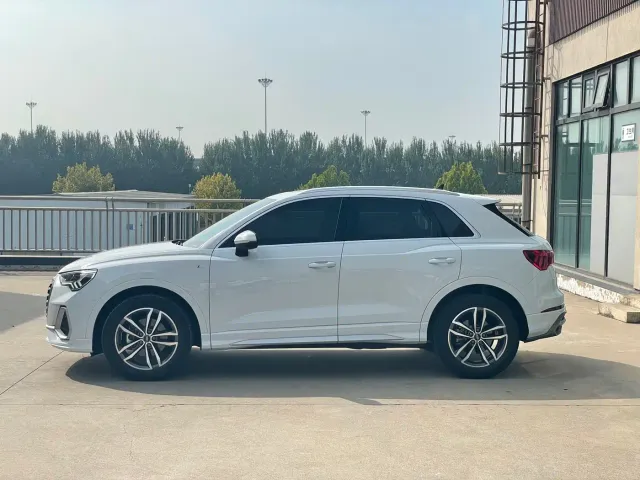 Audi Q3 — Фото автомобиля 7