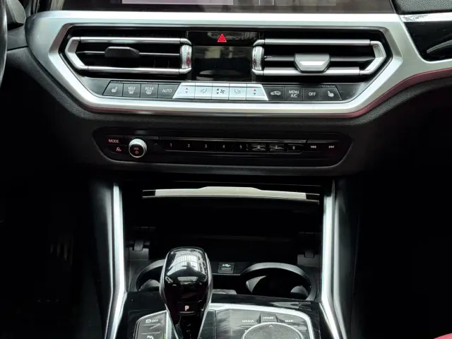 BMW 3 Series — Фото автомобиля 10