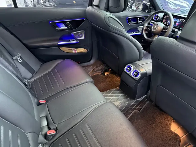 Mercedes-Benz C-Class — Фото автомобиля 14