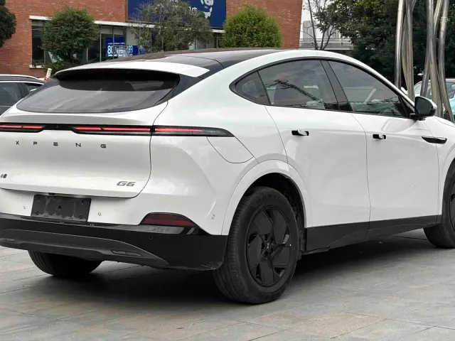 Xpeng G6 — Фото автомобиля 12