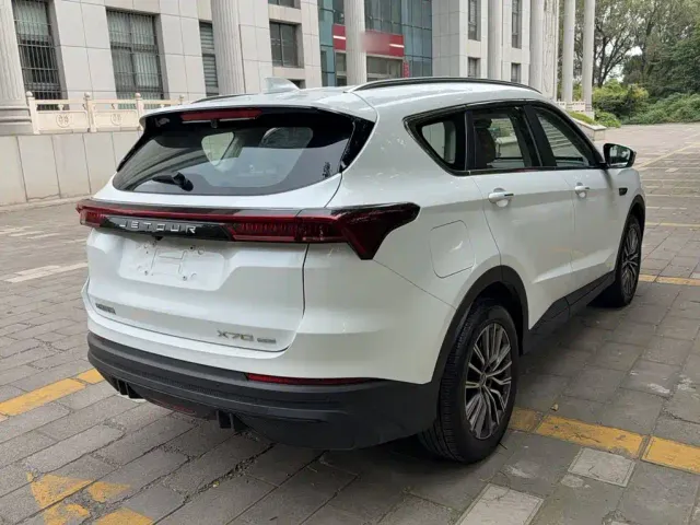 Jetour X70 C-DM — Фото автомобиля 4