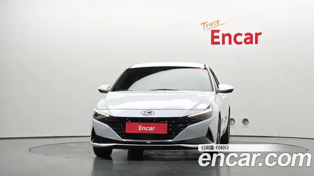 Hyundai AVANTE Avante (CN7) — Фото автомобиля 3
