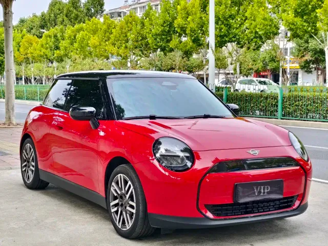MINI Cooper — Фото автомобиля 3