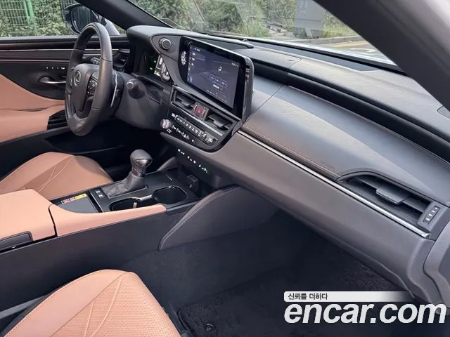 Lexus ES 7th Gen — Фото автомобиля 7