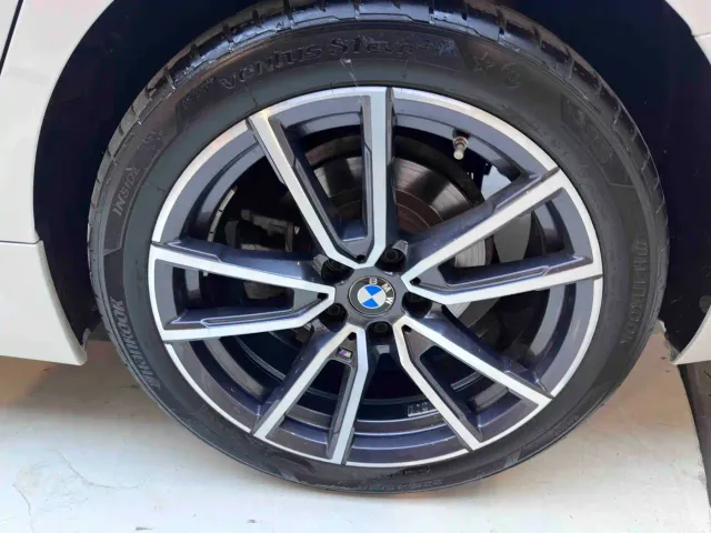BMW 3 Series — Фото автомобиля 14