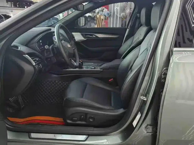 Cadillac CT5 — Фото автомобиля 8