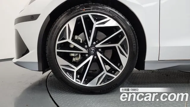 Hyundai Ioniq 6 — Фото автомобиля 5