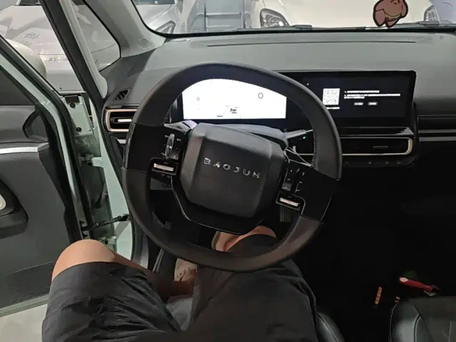 Baojun KiWi EV — Фото автомобиля 10