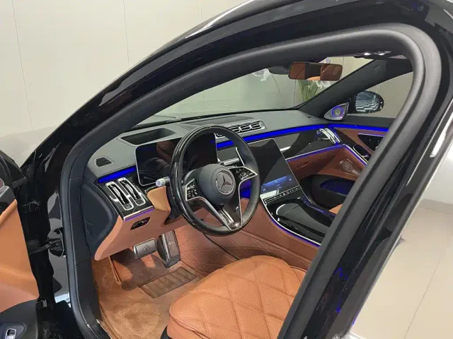 Mercedes-Benz Maybach S-Class — Фото автомобиля 24