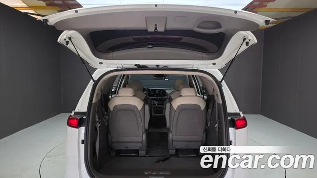 Kia Carnival 4th Gen — Фото автомобиля 29