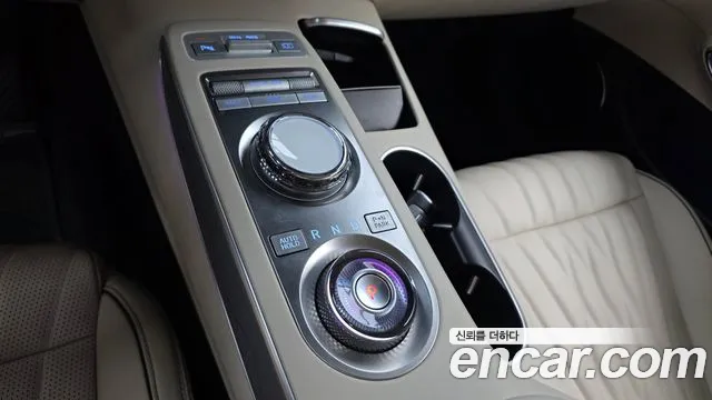 Genesis GV70 2.5T Бензин 2WD — Фото автомобиля 9