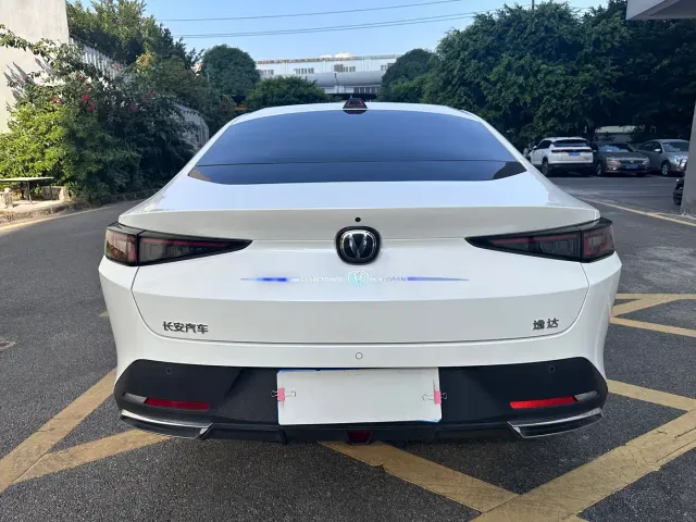 Changan Lamore — Фото автомобиля 14