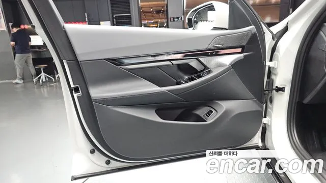 BMW 5-Series 5 серия (G60) 530i xDrive M Sport — Фото автомобиля 21