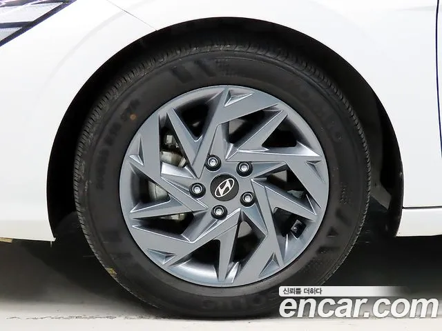 Hyundai Avante CN7 — Фото автомобиля 20