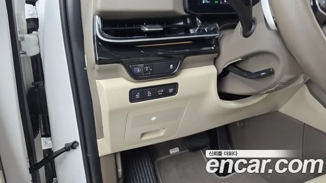 Kia Carnival 4th Gen — Фото автомобиля 28