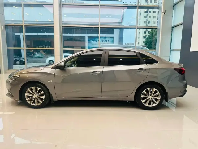 Chevrolet Monza 2022 320 Automatic Enjoyment Sunroof Edition — Фото автомобиля 4