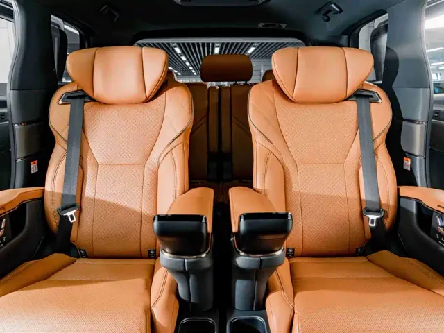 Toyota Vellfire — Фото автомобиля 29