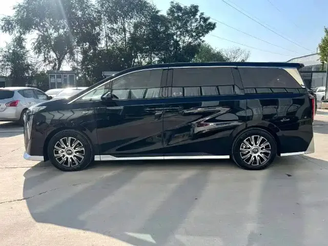 GAC Trumpchi E9 — Фото автомобиля 7